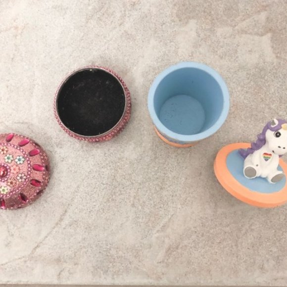 Cute Jewelry Case and Unicorn/ Rainbow Trinket - Picture 4 of 6